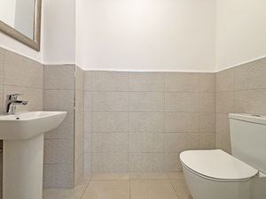 Photo 18- click for photo gallery